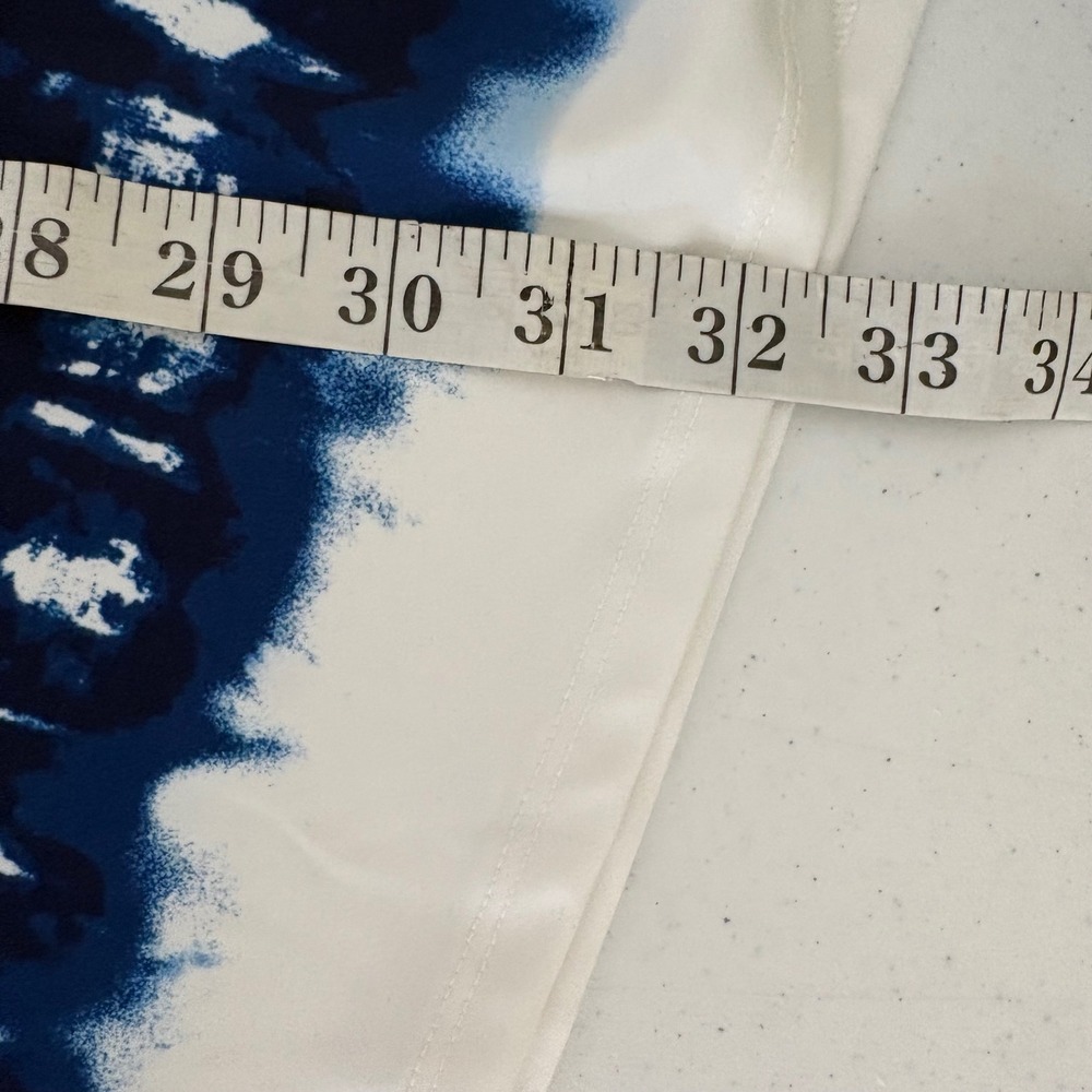 Chicos Artist Series White Blue Tie Dye Asymmetrical Hem Tunic Top XL 3 NEW - Picture 4 of 9